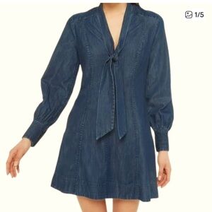 Kate Spade Denim Tie-Neck Long-Sleeve Dress. Size 12